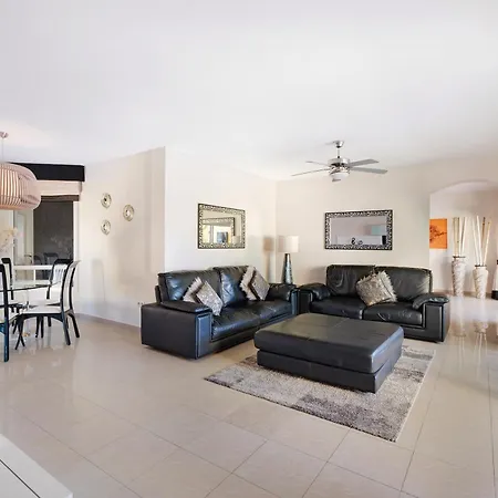 Villa Romano * アデヘ