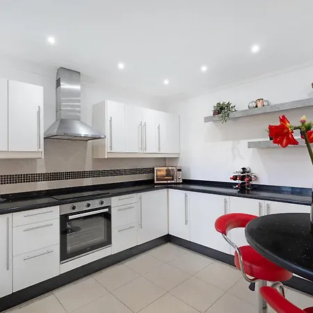 Villa Romano ヴィラ アデヘ