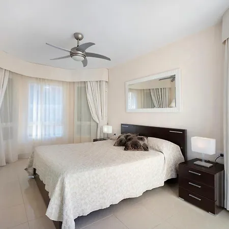 Villa Romano ヴィラ アデヘ