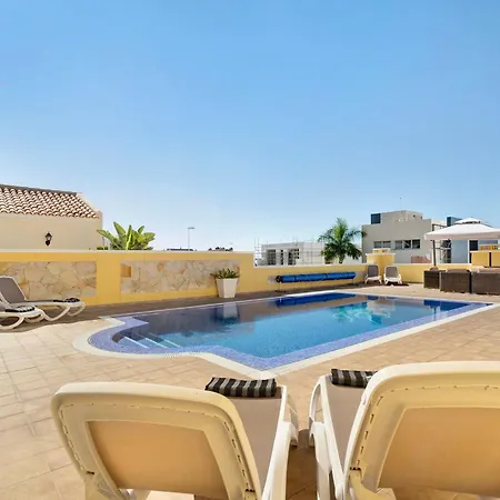 Villa Romano アデヘ